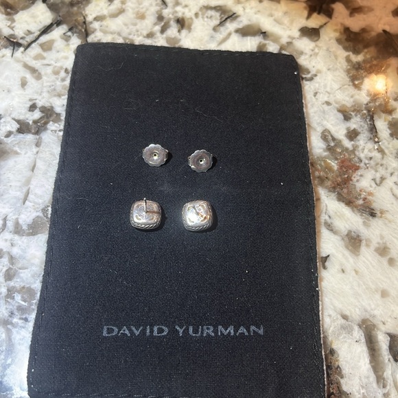 David Yurman Petite Albion Stud Earrings - Picture 6 of 12